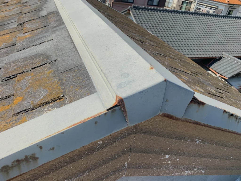 塩害を受けた屋根